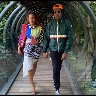 Beyoncé feet photo thumbnail
