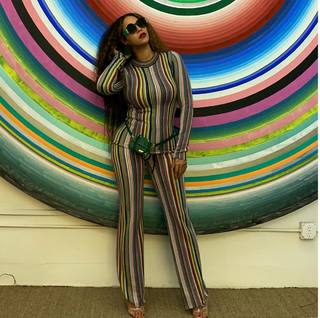 Beyoncé feet photo thumbnail