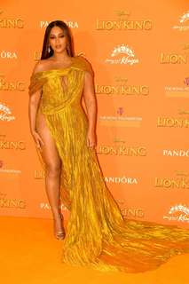 Beyoncé feet photo thumbnail
