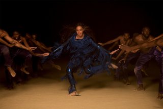 Beyoncé feet photo thumbnail