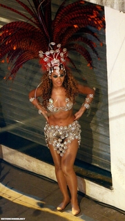 Beyoncé feet photo thumbnail