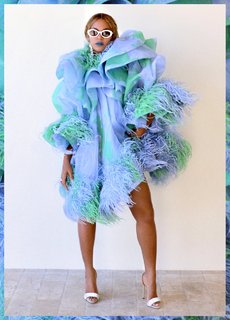 Beyoncé feet photo thumbnail