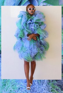 Beyoncé feet photo thumbnail