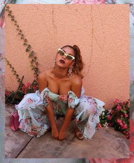 Beyoncé feet photo thumbnail