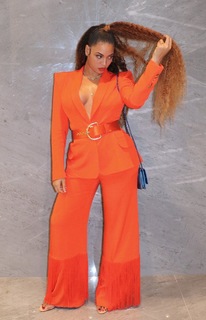 Beyoncé feet photo thumbnail