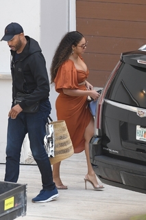 Beyoncé feet photo thumbnail