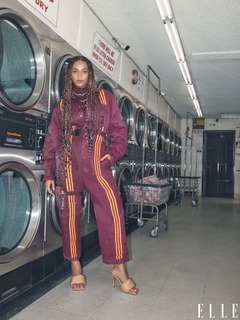 Beyoncé feet photo thumbnail