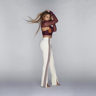Beyoncé feet photo thumbnail