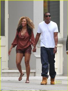 Beyoncé feet photo thumbnail