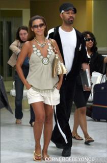 Beyoncé feet photo thumbnail