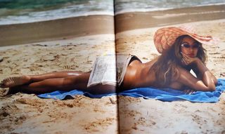 Beyoncé feet photo thumbnail