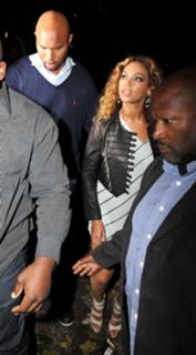 Beyoncé feet photo thumbnail