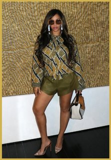 Beyoncé feet photo thumbnail