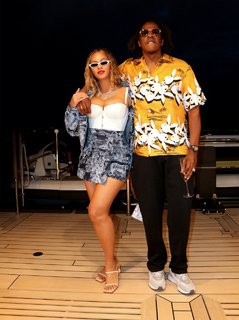 Beyoncé feet photo thumbnail