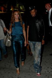 Beyoncé feet photo thumbnail