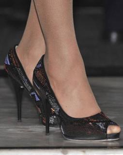 Beyoncé feet photo thumbnail