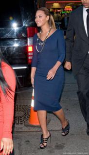 Beyoncé feet photo thumbnail