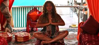 Beyoncé feet photo thumbnail