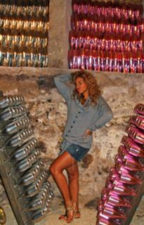 Beyoncé feet photo thumbnail