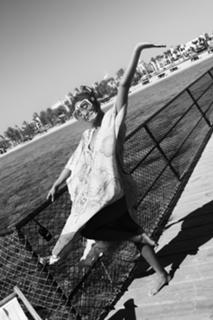 Beyoncé feet photo thumbnail