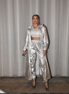 Beyoncé feet photo thumbnail