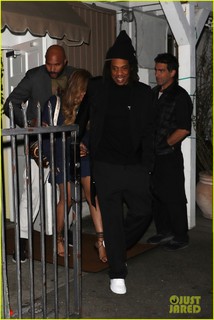 Beyoncé feet photo thumbnail