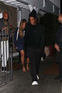 Beyoncé feet photo thumbnail