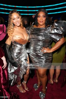 Beyoncé feet photo thumbnail