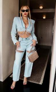 Beyoncé feet photo thumbnail