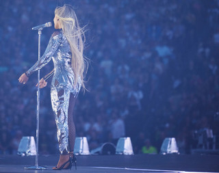 Beyoncé feet photo thumbnail