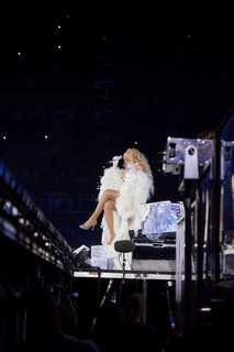 Beyoncé feet photo thumbnail