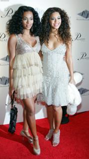 Beyoncé feet photo thumbnail