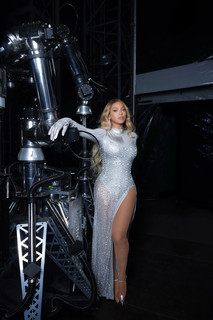 Beyoncé feet photo thumbnail