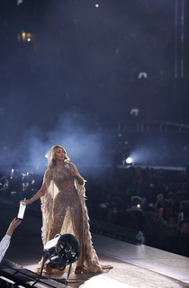Beyoncé feet photo thumbnail