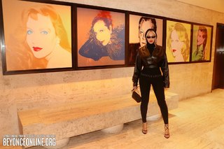 Beyoncé feet photo thumbnail