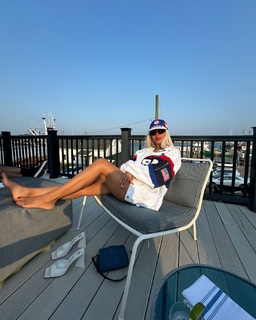 Beyoncé feet photo thumbnail