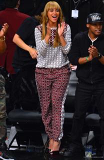 Beyoncé feet photo thumbnail