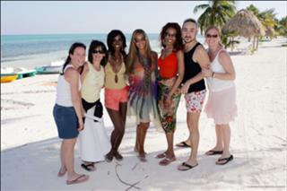 Beyoncé feet photo thumbnail