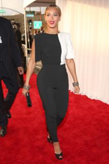 Beyoncé feet photo thumbnail