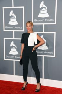 Beyoncé feet photo thumbnail