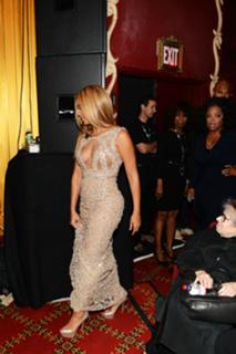 Beyoncé feet photo thumbnail