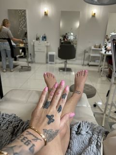 Bhad Bhabie feet photo thumbnail