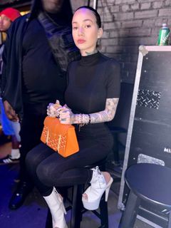 Bhad Bhabie feet photo thumbnail