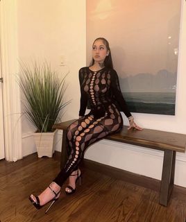 Bhad Bhabie feet photo thumbnail