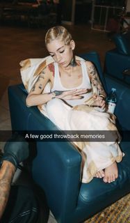 Bhad Bhabie feet photo thumbnail