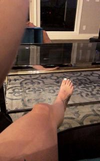 Bhad Bhabie feet photo thumbnail