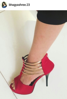 Bhagyashree Patwardhan feet photo 3