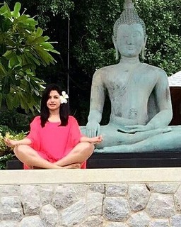 Bhagyashree Patwardhan feet photo 11