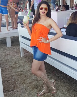 Bhagyashree Patwardhan feet photo 17