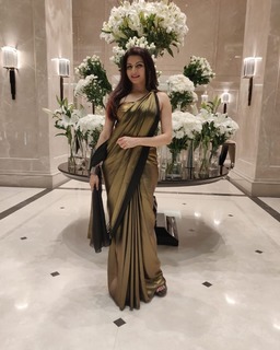 Bhagyashree Patwardhan feet photo 5